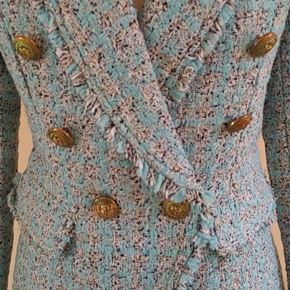 Beautiful Jacket. - Picture 6 of 8